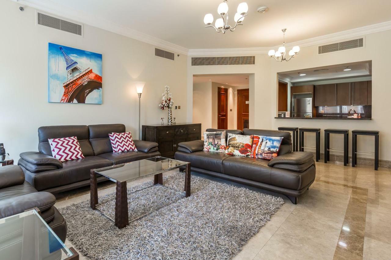 Beachfront Two Bedrooms On Palm Jumeirah By Deluxe Holiday Homes Dubai Buitenkant foto
